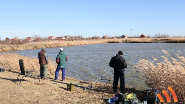 ЛОВИЛИ ШТУКУ И ЗА НОВУ ГОДИНУ: Добар одзив на првом овогодишњем такмичењу у Крајишнику ЛОВИЛИ ШТУКУ И ЗА НОВУ ГОДИНУ: Добар одзив на првом овогодишњем такмичењу у Крајишнику