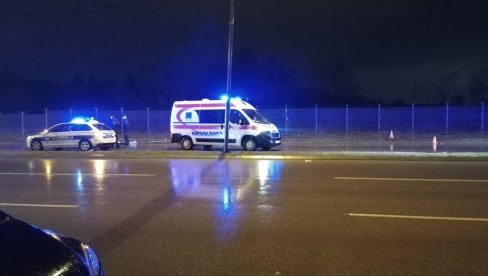ДАНИМА ДИВЉАО АУДИЈЕМ ПО НИШКИМ УЛИЦАМА: Деветнаестогодишњак убио двоје људи, очевици сведоче - Призор је био стравичан ДАНИМА ДИВЉАО АУДИЈЕМ ПО НИШКИМ УЛИЦАМА: Деветнаестогодишњак убио двоје људи, очевици сведоче - Призор је био стравичан