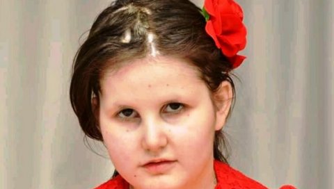 БОРИЛА СЕ СА РАКОМ, ОДНЕО ЈЕ КОВИД: Андријана Петровић (19) из Плане изгубила животну битку БОРИЛА СЕ СА РАКОМ, ОДНЕО ЈЕ КОВИД: Андријана Петровић (19) из Плане изгубила животну битку