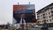 ОЗДРАВИ ДА ИДЕМО ПУТЕМ ПОБЕДЕ: Билборд подршке Додику и у Војковићима ОЗДРАВИ ДА ИДЕМО ПУТЕМ ПОБЕДЕ: Билборд подршке Додику и у Војковићима