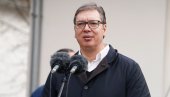 „ВАГАМО ОКО ОБАВЕЗНОГ ВОЈНОГ РОКА“: Вучић открио колико би служење могло да траје „ВАГАМО ОКО ОБАВЕЗНОГ ВОЈНОГ РОКА“: Вучић открио колико би служење могло да траје