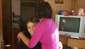 СЛИКА КОЈА СЛАМА СРЦА: Ово је била реакција мале Монике на пресуду Малчанском берберину СЛИКА КОЈА СЛАМА СРЦА: Ово је била реакција мале Монике на пресуду Малчанском берберину