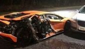 ЈЕЗИВА САОБРАЋАЈНА НЕСРЕЋА НА ОСТВРУ: Слупан Ламборгини бахате звезде Шефилд јунајтеда ЈЕЗИВА САОБРАЋАЈНА НЕСРЕЋА НА ОСТВРУ: Слупан Ламборгини бахате звезде Шефилд јунајтеда