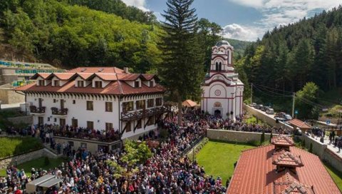 МЕСТО ЉУБАВИ БОЖЈЕ: Сведочанство Татјане која је доживела чудо у манастиру Тумане МЕСТО ЉУБАВИ БОЖЈЕ: Сведочанство Татјане која је доживела чудо у манастиру Тумане