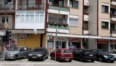 BESPLATAN PARKING ZA BOŽIĆ: JKP „Drugi oktobar“ odlučio da ne naplaćuje uslugu parkiranja u Vršcu BESPLATAN PARKING ZA BOŽIĆ: JKP „Drugi oktobar“ odlučio da ne naplaćuje uslugu parkiranja u Vršcu