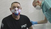 ПРИМИЛИ СПУТЊИК V: Дачић, Вулин и Ђерлек се вакцинисали на Торлаку (ФОТО) ПРИМИЛИ СПУТЊИК V: Дачић, Вулин и Ђерлек се вакцинисали на Торлаку (ФОТО)
