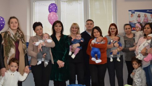 СВИЛАЈНАЧКА ОПШТИНА БОГАТИЈА ЗА 148 БЕБА: Рођено тридесет одсто више малишана него претходне године СВИЛАЈНАЧКА ОПШТИНА БОГАТИЈА ЗА 148 БЕБА: Рођено тридесет одсто више малишана него претходне године
