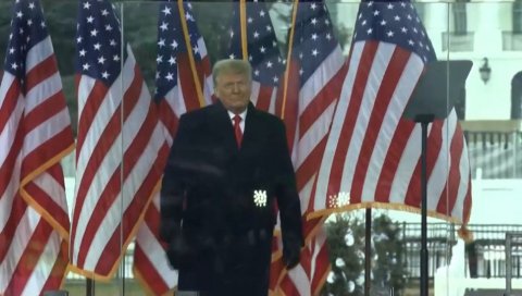 ПРВА ТРАМПОВА РЕАКЦИЈА НА ОДЛУКУ КОНГРЕСА: Ово је почетак наше борбе да Америку поново учинимо великом ПРВА ТРАМПОВА РЕАКЦИЈА НА ОДЛУКУ КОНГРЕСА: Ово је почетак наше борбе да Америку поново учинимо великом