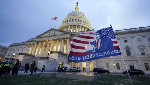 ВЕЛИКА ПОБЕДА РЕПУБЛИКАНАЦА: Трампова партија обезбедила већину у Конгресу ВЕЛИКА ПОБЕДА РЕПУБЛИКАНАЦА: Трампова партија обезбедила већину у Конгресу
