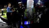 ЗБОГ НАПАДА НА КАПИТОЛ: ФБИ ухапсио још три особе, међу њима - студент моде и пензионер ЗБОГ НАПАДА НА КАПИТОЛ: ФБИ ухапсио још три особе, међу њима - студент моде и пензионер