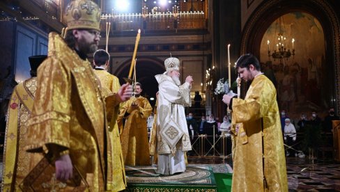 BOŽIĆ U RUSIJI: Patrijarh Kiril ukorio sveštenike koje negiraju koronu, Putin praznik dočekao na ostrvu Lipnu BOŽIĆ U RUSIJI: Patrijarh Kiril ukorio sveštenike koje negiraju koronu, Putin praznik dočekao na ostrvu Lipnu