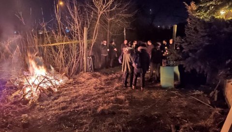 СВАКО ДОНИРАО КОЛИКО ЈЕ МОГАО: Бадње вече и пакети за децу недавно преминулог младог полицајца (ФОТО) СВАКО ДОНИРАО КОЛИКО ЈЕ МОГАО: Бадње вече и пакети за децу недавно преминулог младог полицајца (ФОТО)