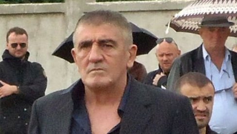 UMRO BRANO MIĆUNOVIĆ