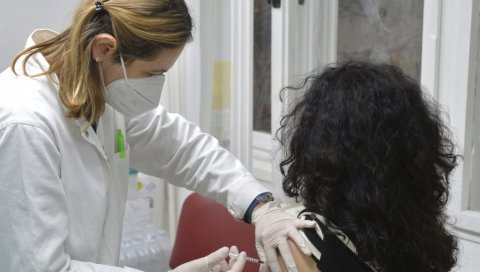 ДО 8.10 САТИ: Пријавило се више од 85.500 грађана за вакцинацију против короне ДО 8.10 САТИ: Пријавило се више од 85.500 грађана за вакцинацију против короне