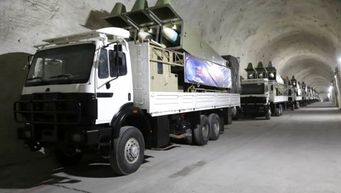 ТЕХЕРАН ОШТРО УПОЗОРИО АМЕРИКАНЦЕ: Ако се умешате у наш одговор Израелу… (ВИДЕО) ТЕХЕРАН ОШТРО УПОЗОРИО АМЕРИКАНЦЕ: Ако се умешате у наш одговор Израелу… (ВИДЕО)