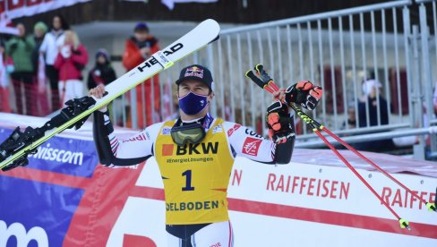 FRANCUZ POČISTIO KONKURENCIJU: Panturo pobednik veleslaloma u Adelbodenu FRANCUZ POČISTIO KONKURENCIJU: Panturo pobednik veleslaloma u Adelbodenu