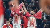 ОТКАЗАН МЕЧ РЕАЛ - ЦРВЕНА ЗВЕЗДА? Након вишечасовног чекања на аеродрому нису добили дозволу за лет ОТКАЗАН МЕЧ РЕАЛ - ЦРВЕНА ЗВЕЗДА? Након вишечасовног чекања на аеродрому нису добили дозволу за лет