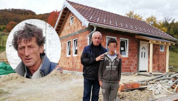 БОЖИЋ У НОВОЈ КУЋИ: Радост у породици Петронијевић из села Јоше на падинама Голије БОЖИЋ У НОВОЈ КУЋИ: Радост у породици Петронијевић из села Јоше на падинама Голије