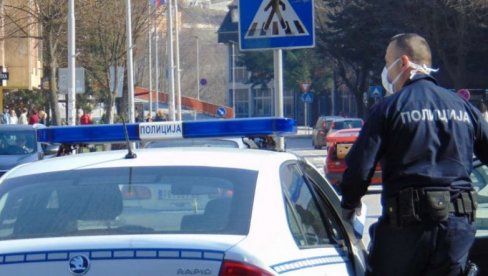 КО ЈЕ УБИЈЕНИ АМЕРИКАНАЦ У БЕОГРАДУ? У нашу земљу дошао прошле године - крвави злочин десио се на Звездари КО ЈЕ УБИЈЕНИ АМЕРИКАНАЦ У БЕОГРАДУ? У нашу земљу дошао прошле године - крвави злочин десио се на Звездари