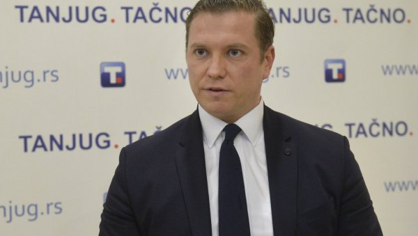 ЉУБЉАНИ ЈЕ ВРЕМЕ ДА НАС ПРЕБРОЈИ: Српска заједница у Словенији покушава да исправи три деценије стару неправду и добије статус мањине ЉУБЉАНИ ЈЕ ВРЕМЕ ДА НАС ПРЕБРОЈИ: Српска заједница у Словенији покушава да исправи три деценије стару неправду и добије статус мањине
