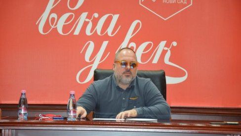 РАДНА СЕДНИЦА ФК ВОЈВОДИНА: Косановић изнео план развоја спортског сектора РАДНА СЕДНИЦА ФК ВОЈВОДИНА: Косановић изнео план развоја спортског сектора