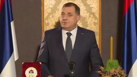 ДОДИК ЈАСАН НА ПРОСЛАВИ ДАНА РЕПУБЛИКЕ: Земља нам није поклоњена - историјски циљ је самостална и слободна Српска! (ВИДЕО) ДОДИК ЈАСАН НА ПРОСЛАВИ ДАНА РЕПУБЛИКЕ: Земља нам није поклоњена - историјски циљ је самостална и слободна Српска! (ВИДЕО)