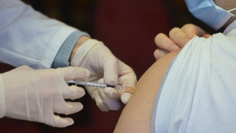 DOKTOR TIODOROVIĆ O OBAVEZNOJ VAKCINACIJI: Srbija će odlučivati shodno stavu Evrope i sveta DOKTOR TIODOROVIĆ O OBAVEZNOJ VAKCINACIJI: Srbija će odlučivati shodno stavu Evrope i sveta