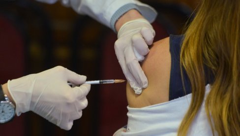 ODOBRILI VAKCINACIJU DECE: U SAD počinje upotreba fajzer vakcine i za populaciju od 12 do 15 godina ODOBRILI VAKCINACIJU DECE: U SAD počinje upotreba fajzer vakcine i za populaciju od 12 do 15 godina