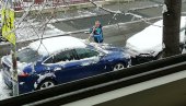 NAJBOLJI KOMŠIJA NA SVETU: Danas se Beograd zabeleo, a ovaj čovek oduševio je sve (FOTO) NAJBOLJI KOMŠIJA NA SVETU: Danas se Beograd zabeleo, a ovaj čovek oduševio je sve (FOTO)