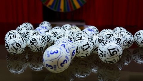 ОСВОЈИО МИЛИОН ЕВРА, ПА ПРОНАЂЕН МРТАВ: Мистериозна смрт после великог добитка на лутрији ОСВОЈИО МИЛИОН ЕВРА, ПА ПРОНАЂЕН МРТАВ: Мистериозна смрт после великог добитка на лутрији