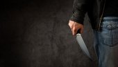 СВЕ ЋУ ВАС ПОКЛАТИ НОЋАС: Страшно породично насиље у Мојковцу, ухапшен мушкарац СВЕ ЋУ ВАС ПОКЛАТИ НОЋАС: Страшно породично насиље у Мојковцу, ухапшен мушкарац