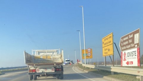 КРЕНУЛА ЈЕ БИЦИКЛОМ У НАБАВКУ, А САДА ЈЕ НЕМА: Код Хајдукова погинула Павка Ф. (58), од силине ударца завршила је на хауби кола! КРЕНУЛА ЈЕ БИЦИКЛОМ У НАБАВКУ, А САДА ЈЕ НЕМА: Код Хајдукова погинула Павка Ф. (58), од силине ударца завршила је на хауби кола!