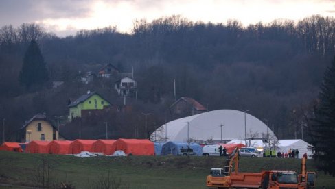 ТАКО ТО РАДИ „ДЕМОКРАТСКА“ ХРВАТСКА: Десет месеци од разорног земљотреса, људи у Банији још у контејнерима, а урушава се још кућа! ТАКО ТО РАДИ „ДЕМОКРАТСКА“ ХРВАТСКА: Десет месеци од разорног земљотреса, људи у Банији још у контејнерима, а урушава се још кућа!