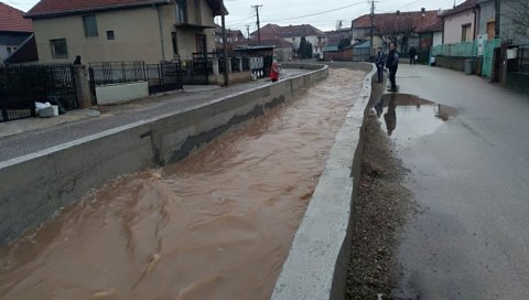 ВАНРЕДНА СИТУАЦИЈА И У ПИРОТУ: Велика штета у селима, вода кренула да се повлачи ВАНРЕДНА СИТУАЦИЈА И У ПИРОТУ: Велика штета у селима, вода кренула да се повлачи