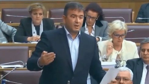 ПОНОВО БУРНО У ЦРНОЈ ГОРИ: Медојевић поново жестоко напао нову одлуку Вишег суда ПОНОВО БУРНО У ЦРНОЈ ГОРИ: Медојевић поново жестоко напао нову одлуку Вишег суда