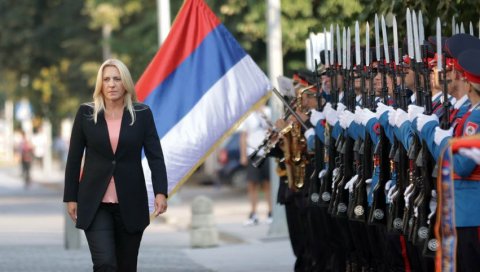 ЖЕЉКА ЦВИЈАНОВИЋ: Представницима власти ФБИХ ускоро коначна верзија за разоворе о будућности земље ЖЕЉКА ЦВИЈАНОВИЋ: Представницима власти ФБИХ ускоро коначна верзија за разоворе о будућности земље