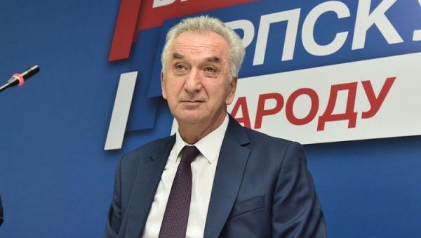 ЖЕСТОКА ПОЛЕМИКА У ПАРЛАМЕНТУ БиХ: У вашим излагањима се чује вапај - примите ме ЖЕСТОКА ПОЛЕМИКА У ПАРЛАМЕНТУ БиХ: У вашим излагањима се чује вапај - примите ме