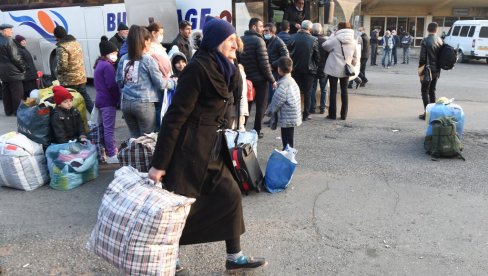 JEREVAN OBJAVIO NOVE PODATKE: Iz Nagorno Karabaha u Jermeniju do sada stiglo 377 izbeglica JEREVAN OBJAVIO NOVE PODATKE: Iz Nagorno Karabaha u Jermeniju do sada stiglo 377 izbeglica