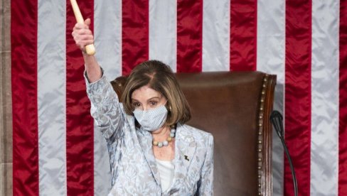 НЕНСИ ПЕЛОСИ ПРЕТИ: Позваћемо се на 25. амандман и сменити Трампа НЕНСИ ПЕЛОСИ ПРЕТИ: Позваћемо се на 25. амандман и сменити Трампа
