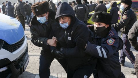 ПРОМЕНЕ ЧЕКАЈУ ДРУГА ВРЕМЕНА: Одржани избори у две бивше совјетске републике у Азији ПРОМЕНЕ ЧЕКАЈУ ДРУГА ВРЕМЕНА: Одржани избори у две бивше совјетске републике у Азији