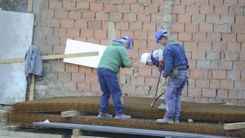 СТАЛНИ ПОСАО ПОСЛЕ КАЗНЕ: Инспектори су лане у Новом Саду затекли 681 запослено без икаквих докумената СТАЛНИ ПОСАО ПОСЛЕ КАЗНЕ: Инспектори су лане у Новом Саду затекли 681 запослено без икаквих докумената