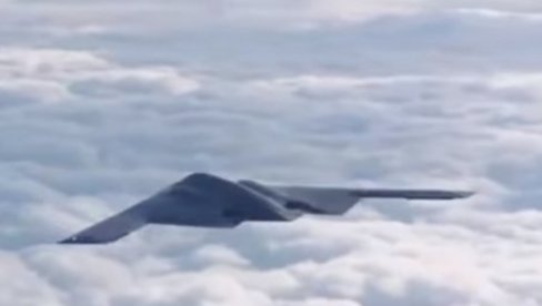 RUSKI TEŠKI DRON U AKCIJI: S-70 Ohotnik snimljen nad Ukrajinom u borbenoj misiji RUSKI TEŠKI DRON U AKCIJI: S-70 Ohotnik snimljen nad Ukrajinom u borbenoj misiji
