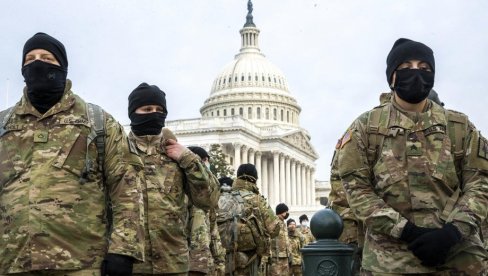 МОГУЋИ ОРУЖАНИ ПРОТЕСТИ У ВАШИНГТОНУ: ФБИ упозорио демократе - Не смењујте Трампа! МОГУЋИ ОРУЖАНИ ПРОТЕСТИ У ВАШИНГТОНУ: ФБИ упозорио демократе - Не смењујте Трампа!