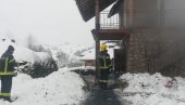 UGAŠEN POŽAR U ETNO SELU: Vatrogasci se izborili sa vatrom, nema povređenih UGAŠEN POŽAR U ETNO SELU: Vatrogasci se izborili sa vatrom, nema povređenih