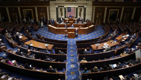 УСВОЈЕНА РЕЗОЛУЦИЈА О РАЗРЕШЕЊУ ТРАМПА: Представнички дом Конгреса донео одлуку, Пенс има 24 сата