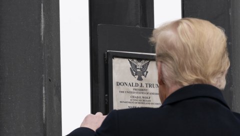 ТРАМПУ ЗАБИЈАЈУ НОЖ У ЛЕЂА: Један по један саборац напушта америчког председника ТРАМПУ ЗАБИЈАЈУ НОЖ У ЛЕЂА: Један по један саборац напушта америчког председника