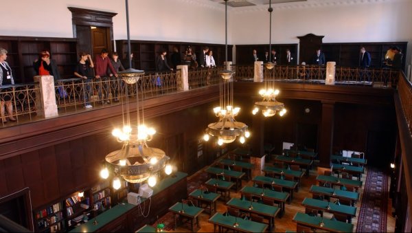 ОВЕ ГОДИНЕ ВИРТУЕЛНИ, ДОГОДИНЕ ПРАВИ: Први воз културе данас креће из Београда ка Нишу ОВЕ ГОДИНЕ ВИРТУЕЛНИ, ДОГОДИНЕ ПРАВИ: Први воз културе данас креће из Београда ка Нишу