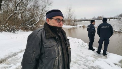 СВИ СМО У ШОКУ, РАШКА ТРАЖИМО СВУДА: Драматична исповест Саше који је преживео драму на Западној Морави СВИ СМО У ШОКУ, РАШКА ТРАЖИМО СВУДА: Драматична исповест Саше који је преживео драму на Западној Морави