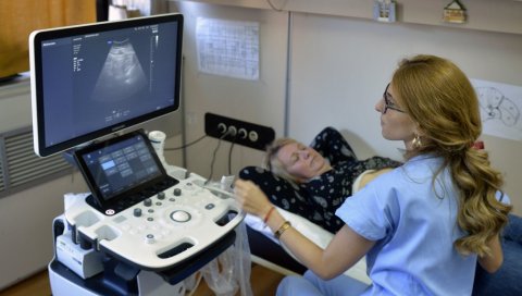 РАЗЛОГ ЗА ПОСЕТУ КАРДИОЛОГУ: Међу жртвама ковида највише је старијих срчаних болесника РАЗЛОГ ЗА ПОСЕТУ КАРДИОЛОГУ: Међу жртвама ковида највише је старијих срчаних болесника