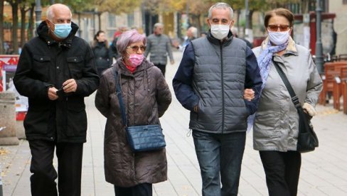ПОЧЕЛА ИСПЛАТА ПЕНЗИЈА: Најстаријим грађанима лежу паре на рачун ПОЧЕЛА ИСПЛАТА ПЕНЗИЈА: Најстаријим грађанима лежу паре на рачун